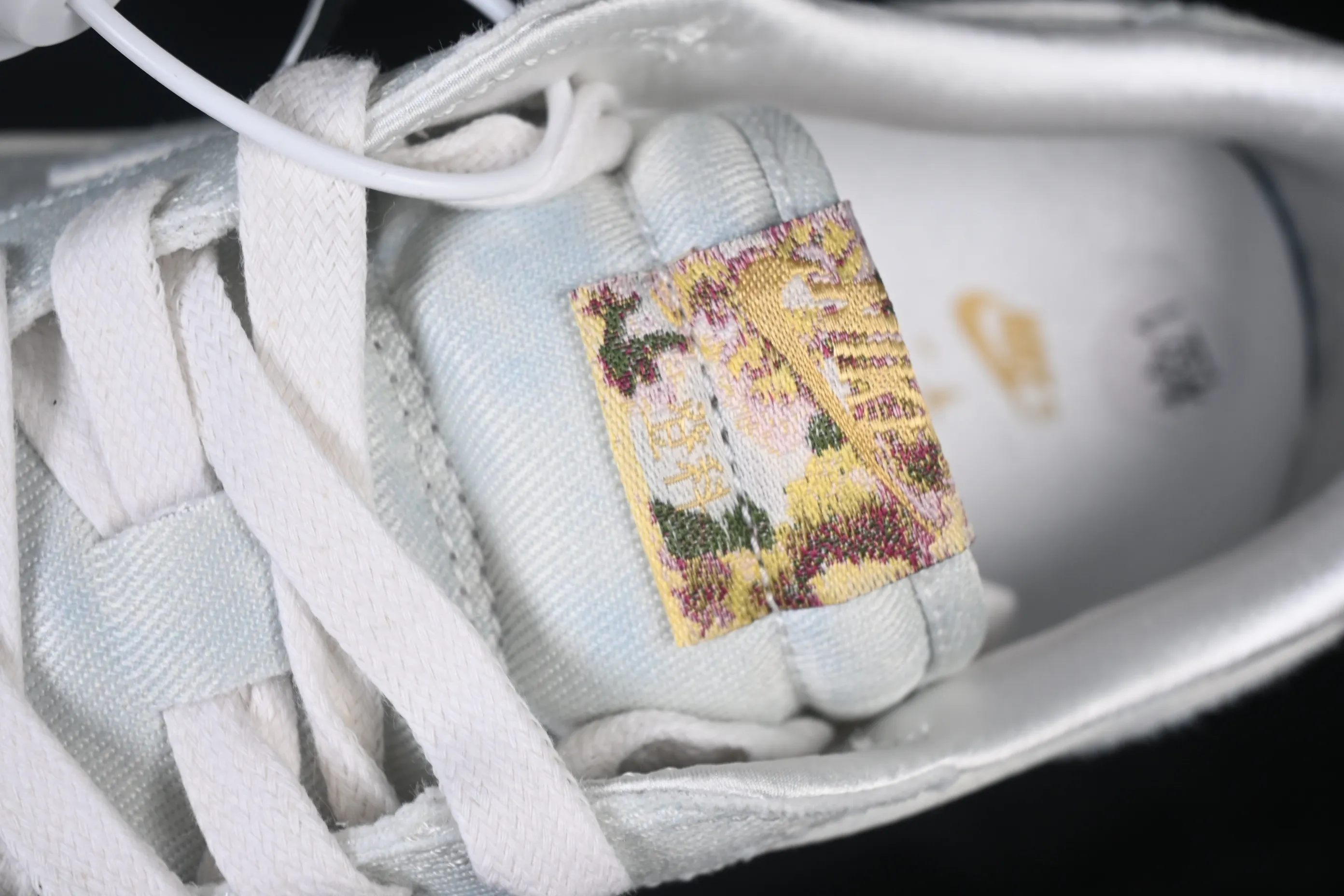 All categories Air Jordan Jordan series basketball shoes Air Jordan 1 Low Air Jordan 1 Low AJ1 Joe 1 Su embroidery low-top cultural basketball shoes IQ1109-011